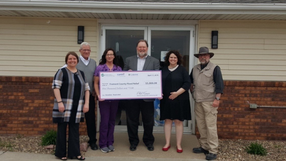 Flood Relief Fremont County check presentation