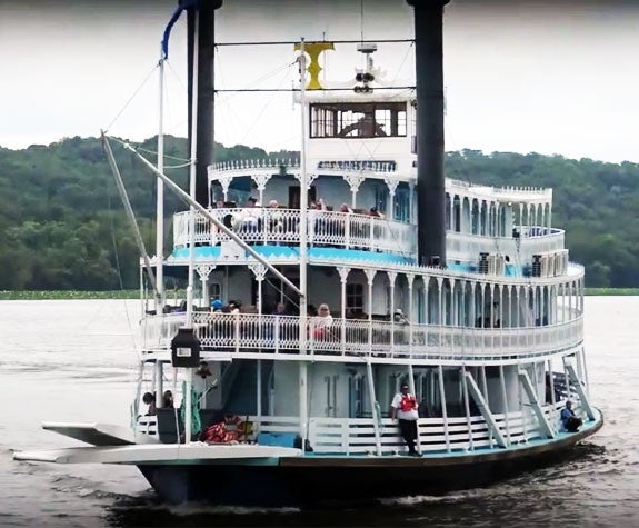 River Boat - Quad Cities